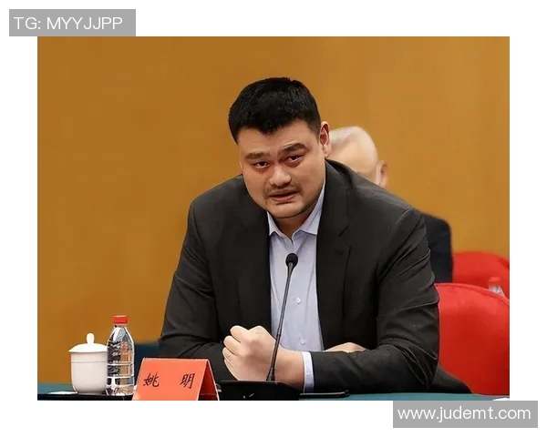 姚明谈诺基亚：从篮球视角看科技巨头的辉煌与挑战