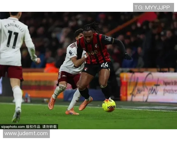 利兹联主场迎战热刺双方争夺英超宝贵积分激战在即